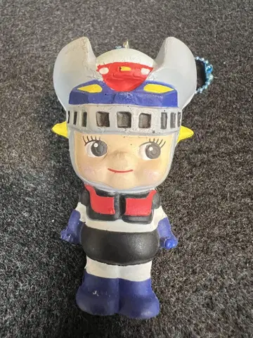 해피 콜라보레이션 큐진 키링 마징가 Z 큐피