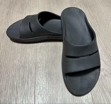 우포스 리커버리 샌들 OOahh 블랙 26cm