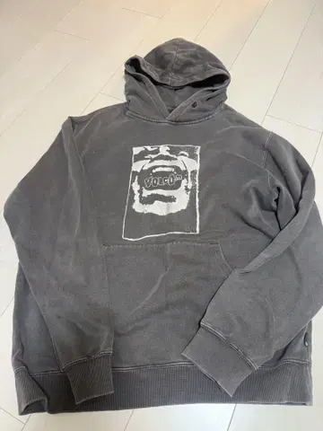 Volcom 그레이 후드티 클래식 핏