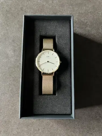 다니엘 웰링턴 32mm 골드
