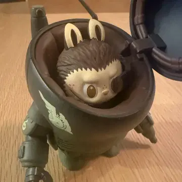 POPMART THE MONSTERS X 코우 요코야마