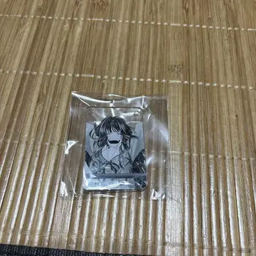 향기로운 꽃이 당당하게 피어나는 아크릴 키링