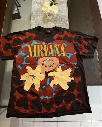 NIRVANA Heart Shaped Box 티셔츠 자이언트 택
