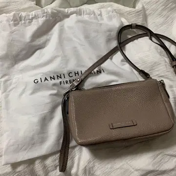 지아니카리니 숄더백 NORA POUCH 베이지