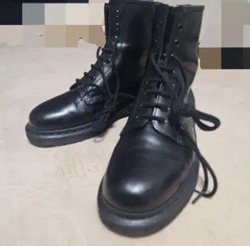 Dr.Martens 닥터마틴 MONO Black 8홀 부츠