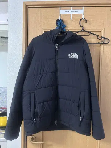 THE NORTH FACE 블랙 다운 자켓