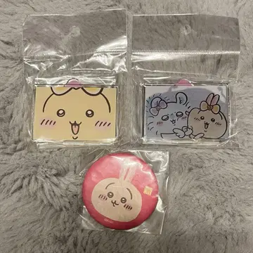 치이카와 토끼 레이어 아크릴 스탠드 캔뱃지