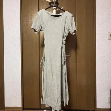 베이지 사이드 리본 반팔 롱 원피스