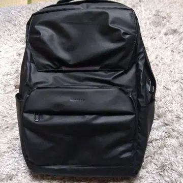 블랙 백팩