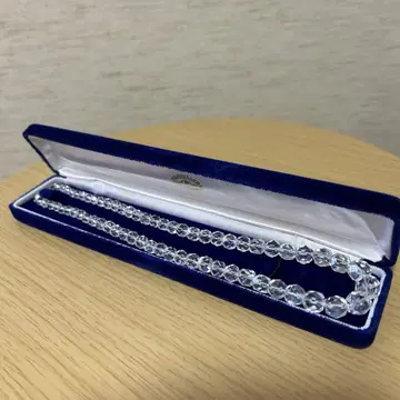 수정 목걸이