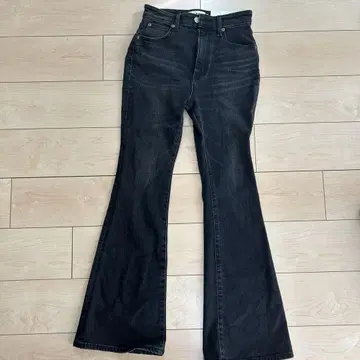 AZUL by MOUSSY 블랙 플레어 데님 M