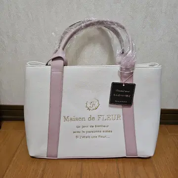 Maison de FLUER 난바 마루이 한정판 패스 케이스 포함 토트백