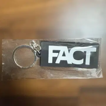 FACT 키링 블랙