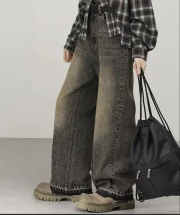 빈티지 가공 센터 크리즈 컷오프 데님 팬츠