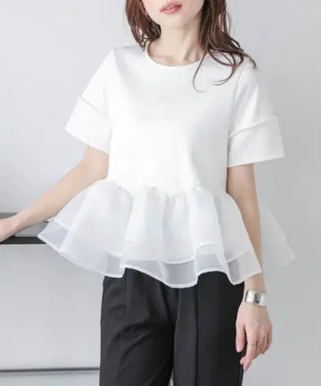 라지엠 시어 프릴 티어드 페플럼 도킹 탑