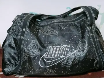 Nike 스포츠 백 블랙 도트 패턴