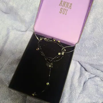 ANNA SUI 검은 나비 모티브 목걸이