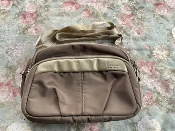 Kanna 베이지 숄더백