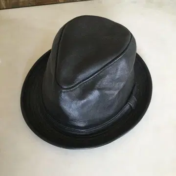 NEW HAT CO. YORK 블랙 램스킨 햇 M
