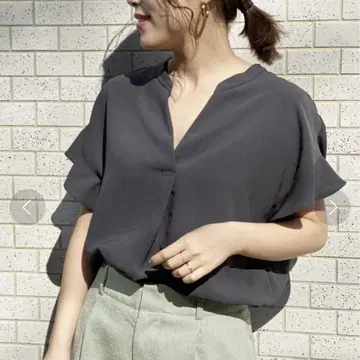 스픽 앤 스팬 플레어 슬리브 스키퍼 블라우스