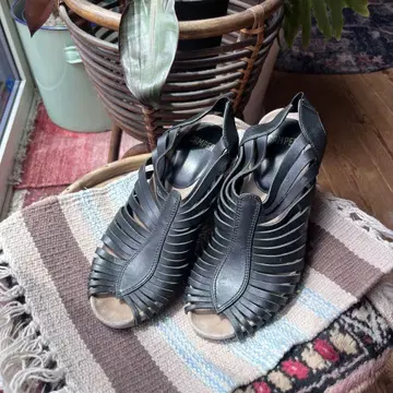캠퍼 글래디에이터 샌들