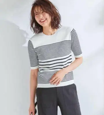 새상품급 23구 드라이 코튼 랜덤 보더 크루넥 니트 반팔