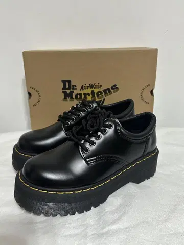 특가 Dr.Martens 닥터마틴 통굽 마틴 부츠