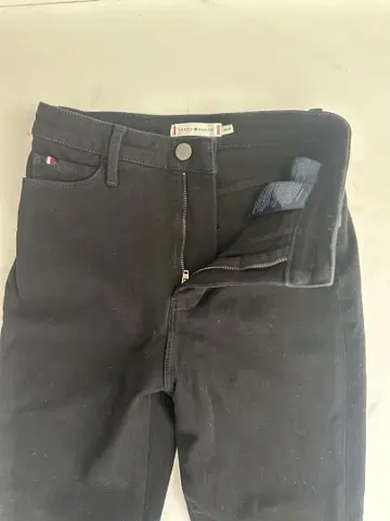 Tommy Hilfiger 블랙 스키니 데님