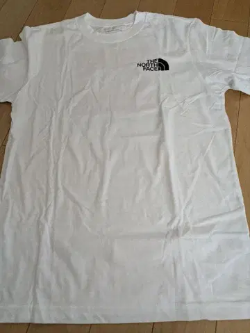 THE NORTH FACE M 사이즈 티셔츠 화이트