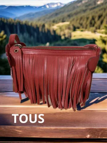TOUS 프린지 빨간색 파우치 곰 디자인
