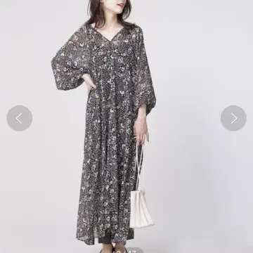 미사용 새상품 택 포함 나노 유니버스 에스닉 플라워 카프탄 원피스