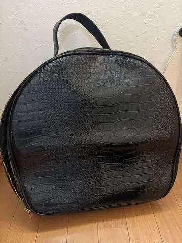 HERMOSA 크로커다일 스타일 라운드 백 코르도베스 케이스