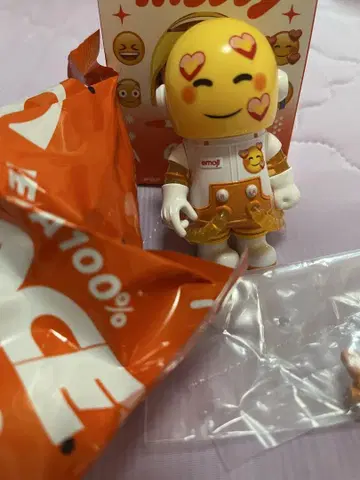 POP MART 스페이스 모리 EMOJI 카드 없음 상자 없음