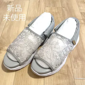 새상품 플라워 레이스 샌들 스포츠 샌들 레알타