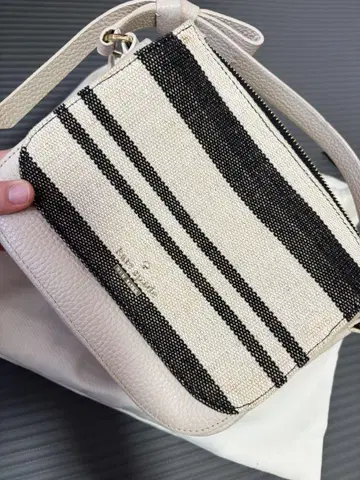 Kate Spade 스트라이프 패턴 백