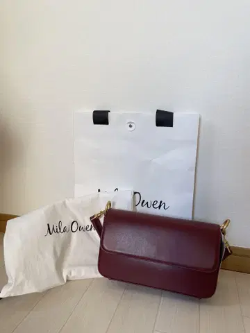 Mila Owen 버건디 숄더백