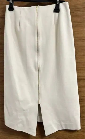 미사용품! Loungedress 타이트 스커트 아이보리 M