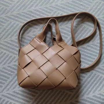 미라 오웬 숄더백