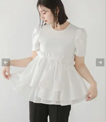 핏 모어 아지메 페플럼 자카드 탑