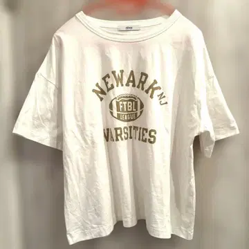 relume 화이트 티셔츠 NEWARK NJ VARSITIES