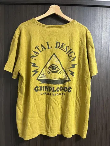 natal design x grindlodge 콜라보 티셔츠