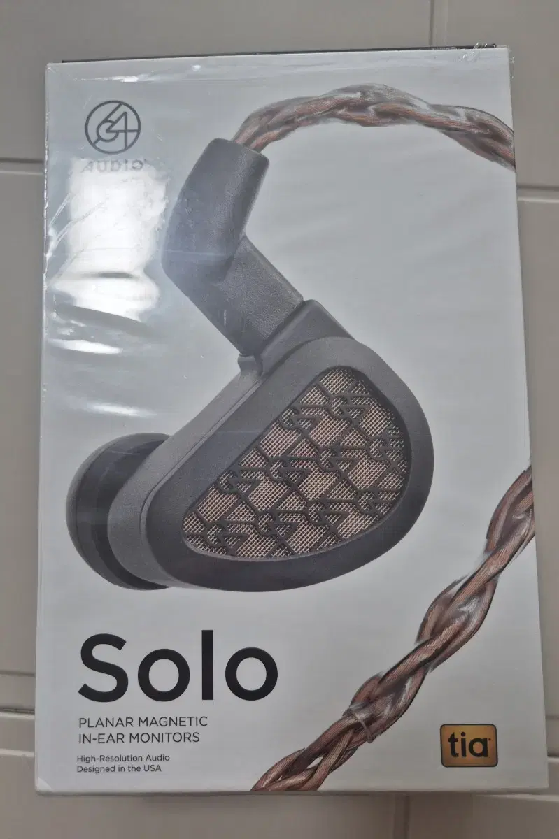 64 Audio Solo earphones, like new
