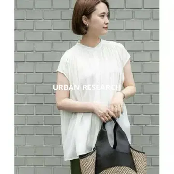 URBAN RESEARCH 2WAY 찢어진 개더 블라우스