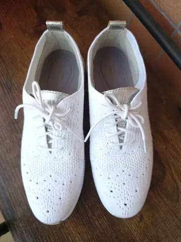콜한 스니커즈