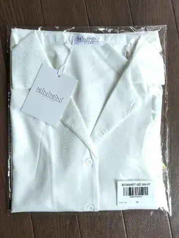 MINMIN 화이트 오픈 카라 셔츠
