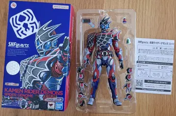 SHFiguarts 가면라이더 데몬즈 스파이더 제놈