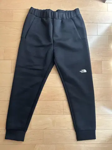 THE NORTH FACE 블랙 스웨트 팬츠