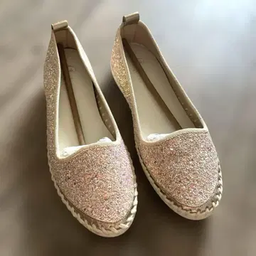 새상품급 다이애나 플랫슈즈 24.5cm