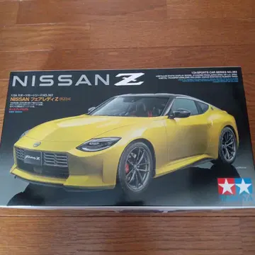 타미야 1/24 NISSAN 페어 레이디 Z (RZ34) 프라모델