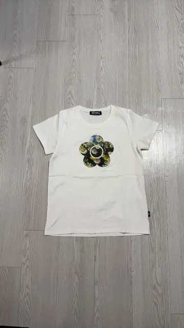 마리 콴트 티셔츠